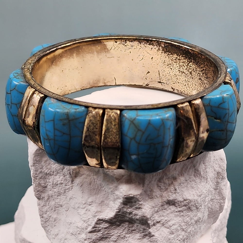 Turquoise Colored Gold Tone Chunky Bangle Bracelet Southwestern Boho Statement
